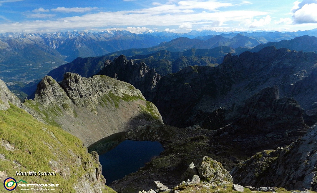 12 Dalla Bocchetta del Paradiso. Panorama di Valtellina.JPG